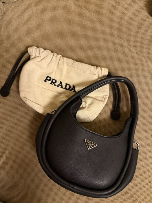 Чанти Prada, Versace, Mango
