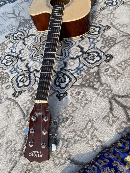 Akustik gitara 42 cm