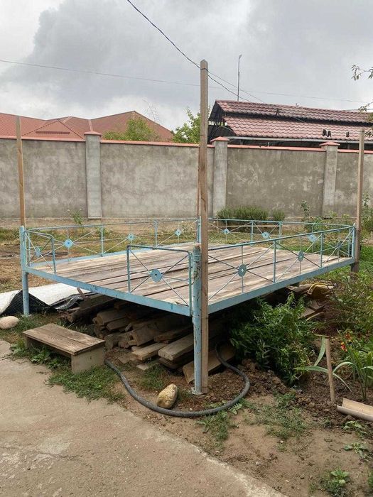 Тапчан сатылады ағашымен