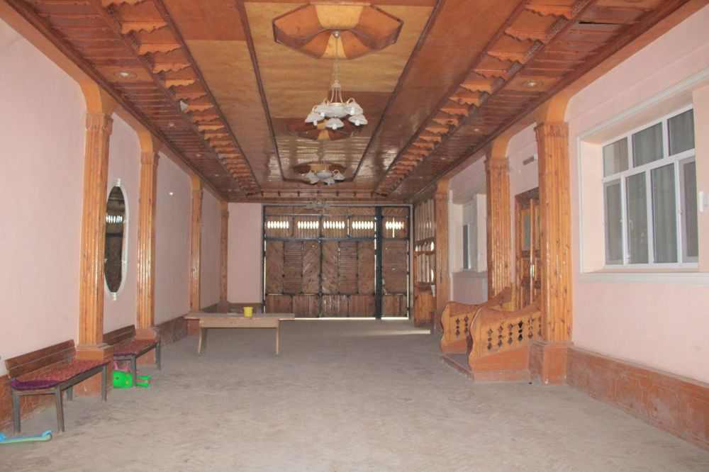 Сирдарё вилояти Гулистон шахри Дустлик кургони (октябр) Чулпон кучаси