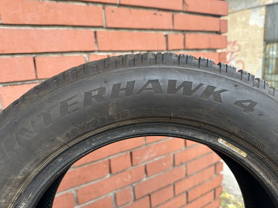 Продавам 2бр. Зимни гуми 185/65/15 Firestone