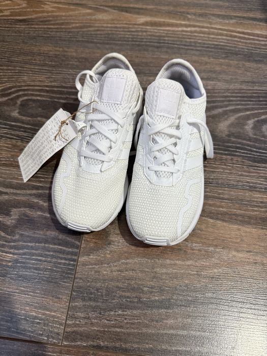 Отигинални adidas маратонки 33 и 1/2