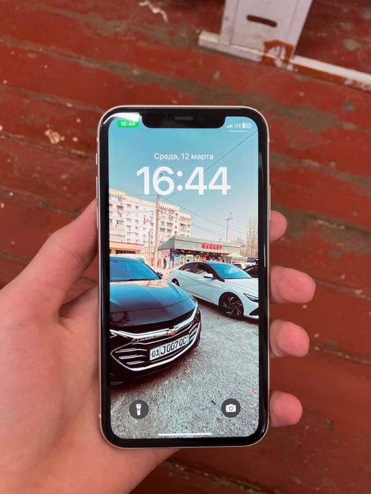 Iphone 11 ozi oq rang