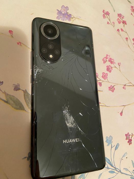 Vând Huawei nova 9