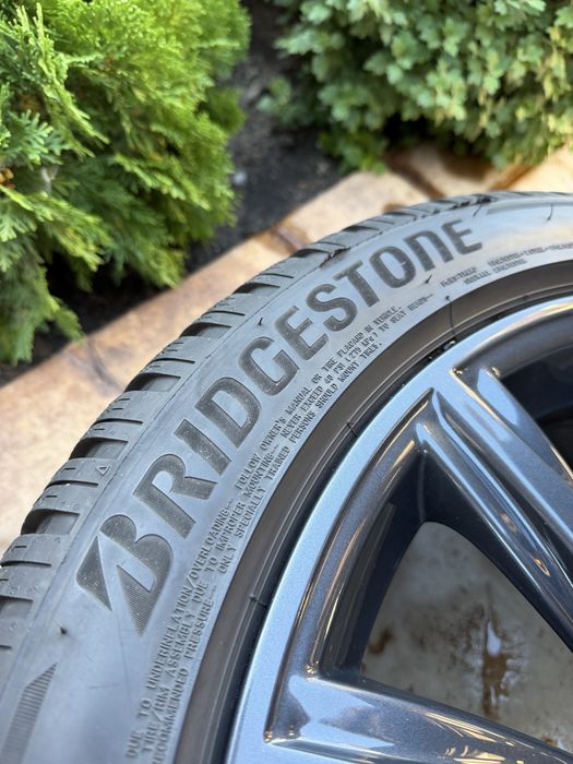 Зимни гуми Bridgestone 245/45/18