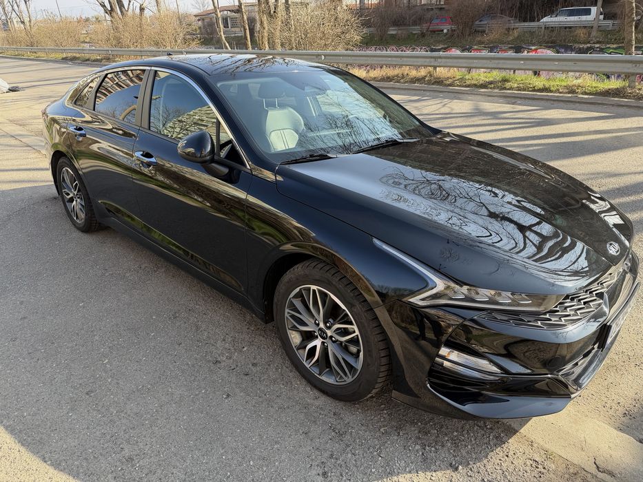 Луксозна кола под наем за бал, сватба/vip transfer с шофьор –  София | 4 часа