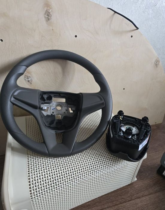 Руль щиток приборов кобальт