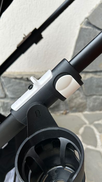Carucior Bugaboo Fox2 cu toate accesoriile (landou, husa iarna etc)