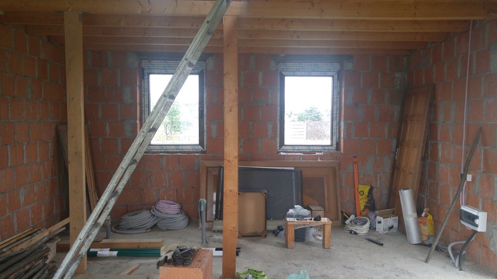 Teren cu casa neterminata in Batania, Ungaria