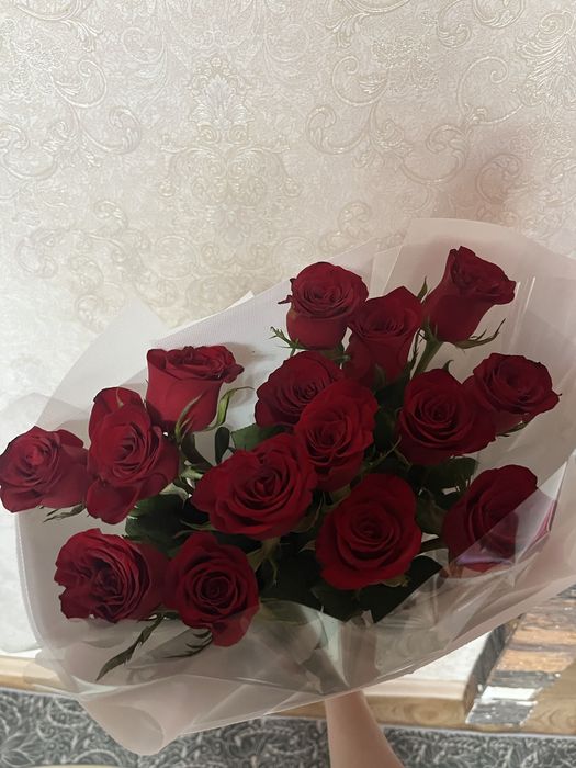 Продам цветы, 15 роз