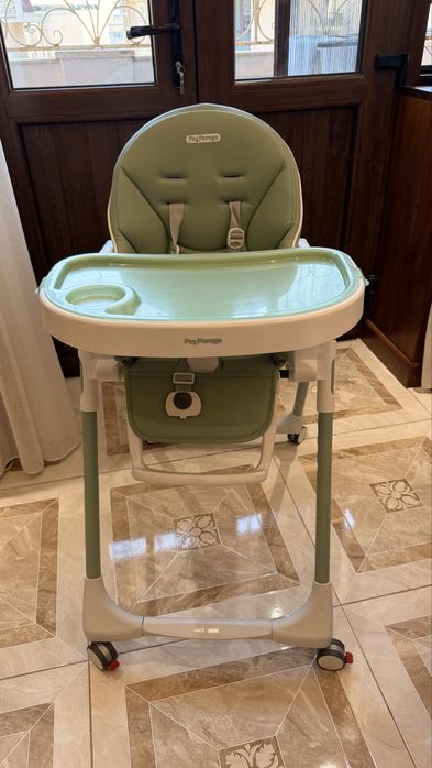 Продаю детский стул для кормления Peg Perego Prima Pappa