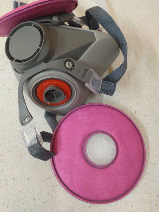 Предпазна работна маска 6200 | Комплект с филтри и защитни очила