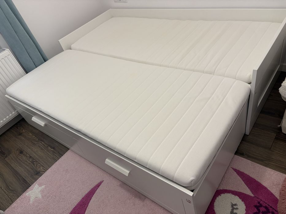 Divan ikea cu 2 sertare si 2 saltele