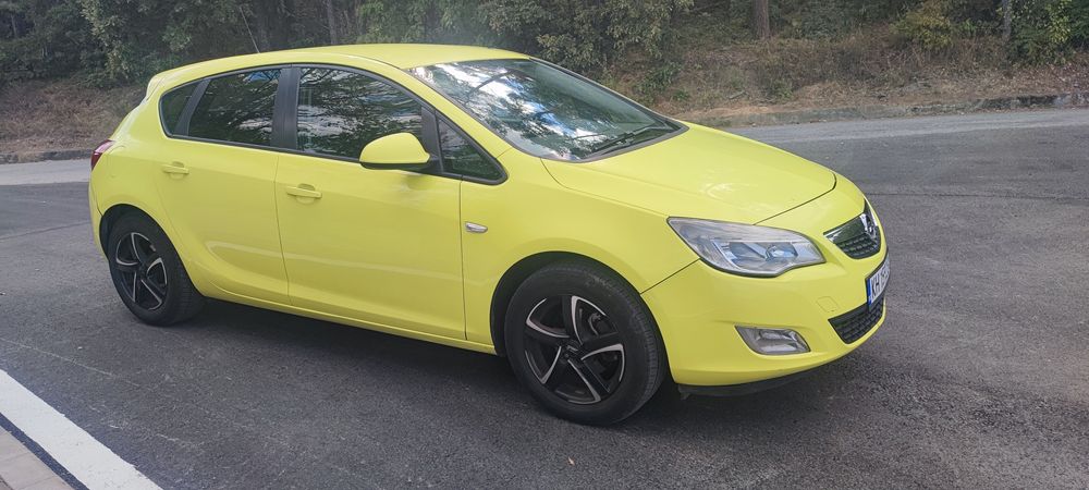 Opel Astra J 1.4 АГУ