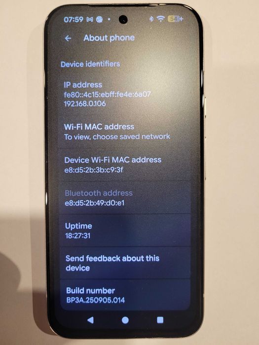 Google Pixel 8a, чисто нов, с остатъчна 1.5 год.