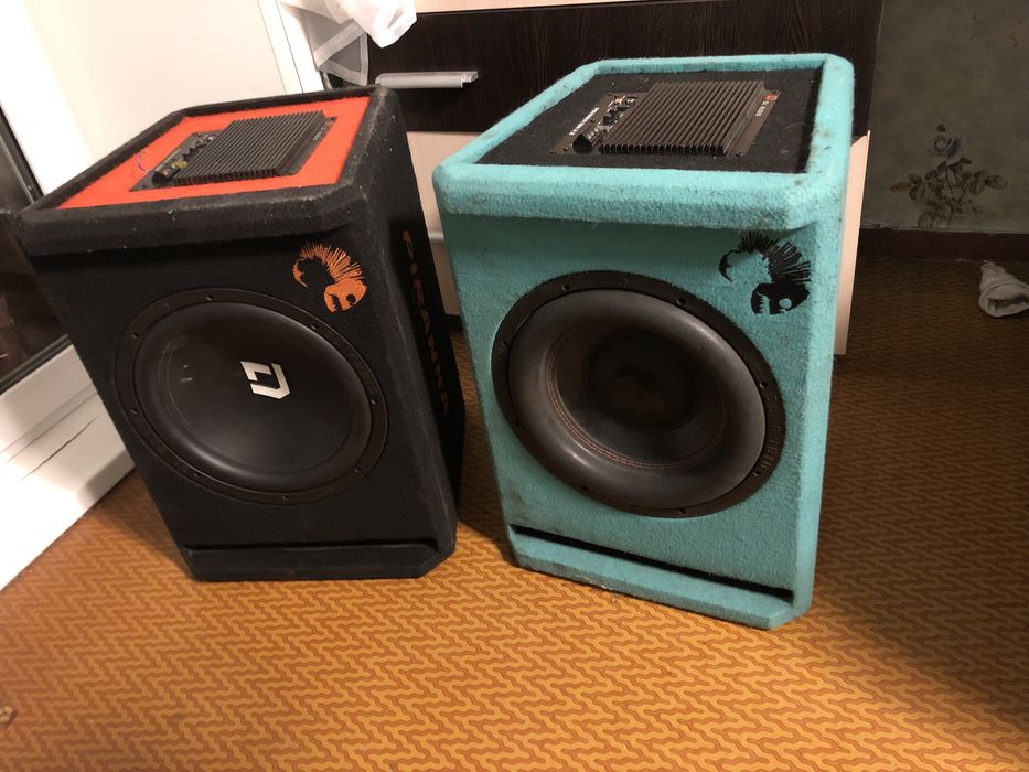 Продам  2 сабвуфера