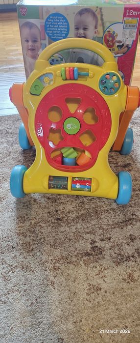 Premergator Playgo Tiny Steps Walker with Shape Sorter Activities