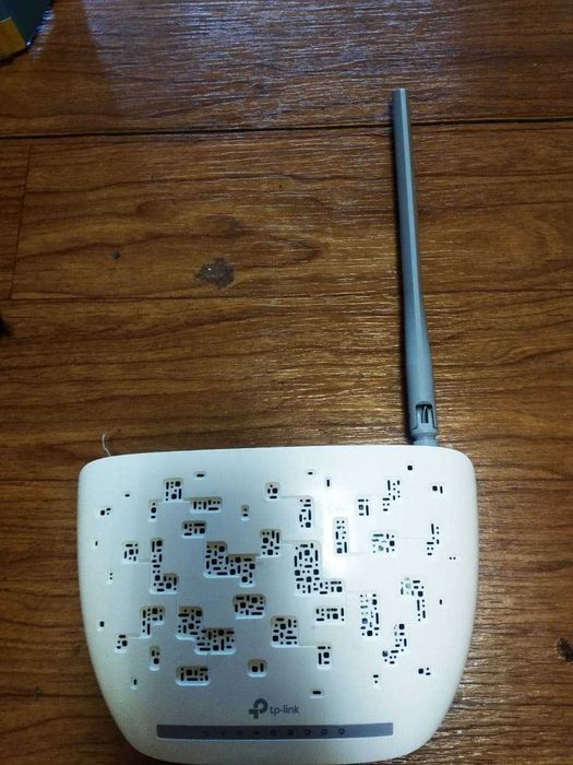 Продам модем WI FI  в Коробке