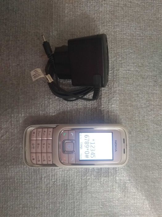 Продам Nokia 6111 (проблема с SIM)