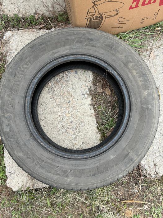 Продам шины размер 215 на 70