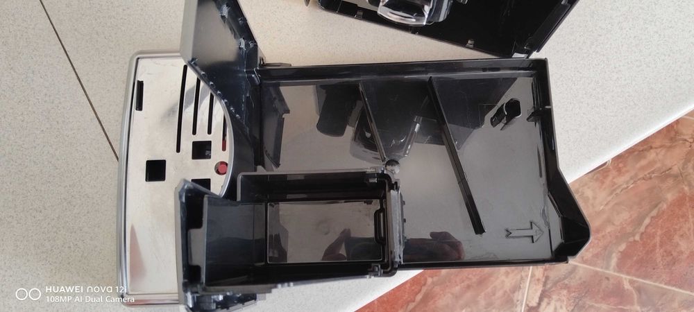 Кафемашина Saeco Incanto HD8918