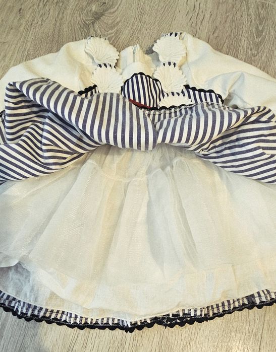 Vând rochie fetiță serbare