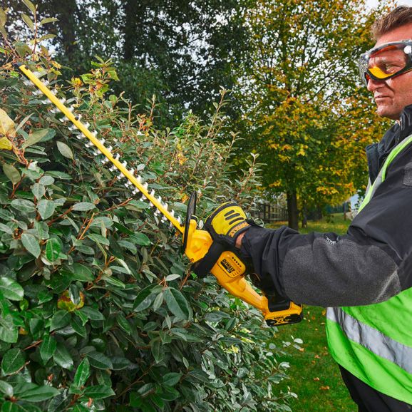 Комплект Акумулаторни Машини DeWALT - Тример за трева и Храсторез