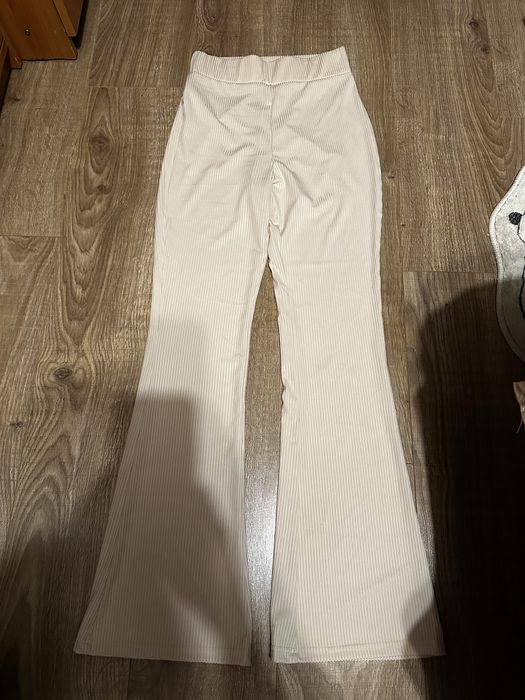 Продам светлые брючки