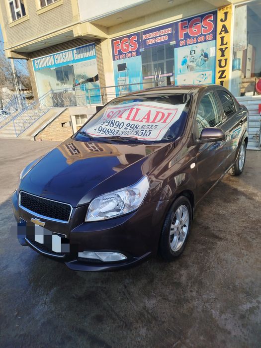 Nexia 3 2019 sotiladi.