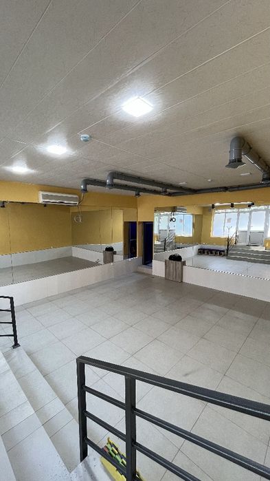 Доступна почасовая аренда кабинетов.
Уебный центр Unicum City! каб