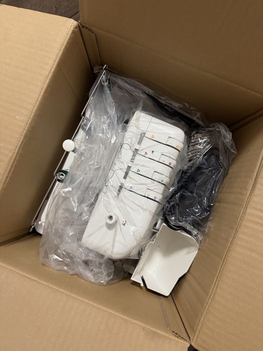 Оверлок новый Necchi