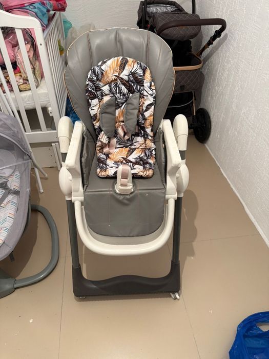 Столик для кормление