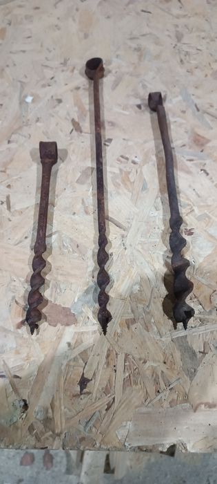 Бургии с дупка за дръжка