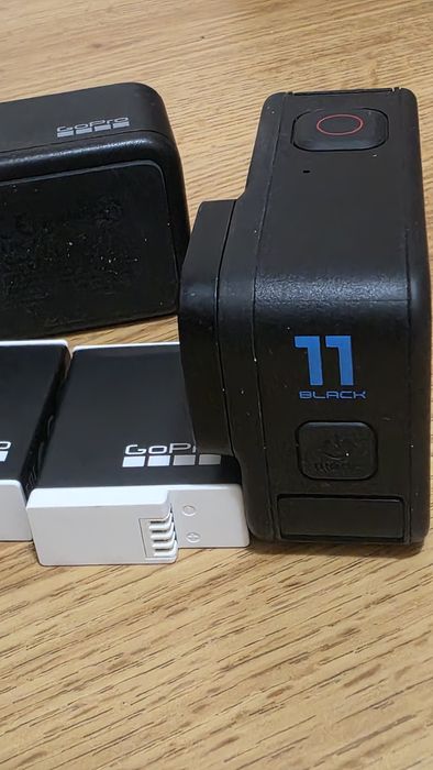 Camera de actiune Gopro 11 black cu accesorii