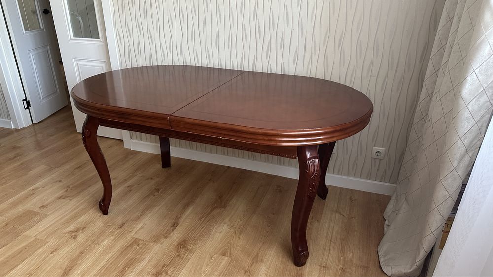 Продам стол со стульями