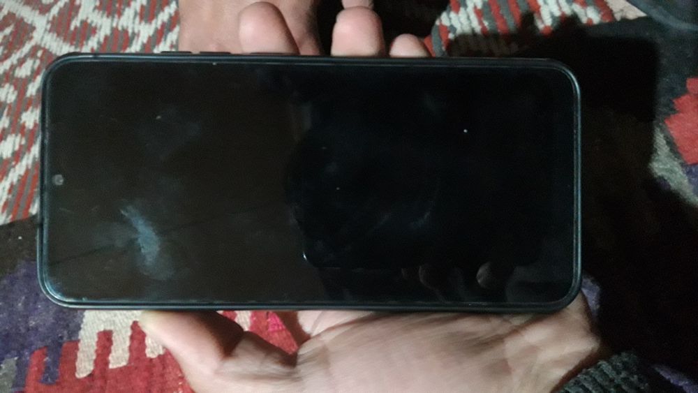 Redmi 9c sotiladi holati yaxshi