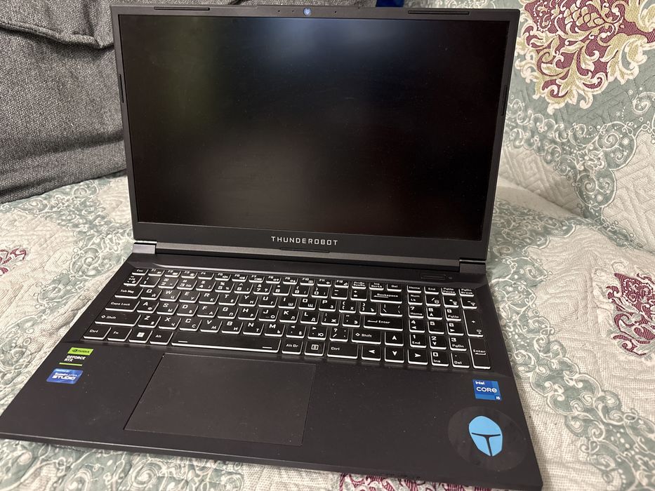 Продам ноутбук Thunderobot 911S core D