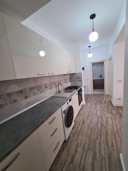 Apartament nou,aflat la parter,deosebit.