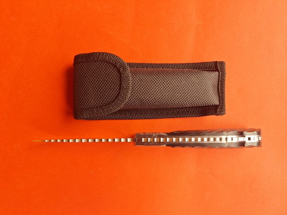 Руски сгъваем нож-Лев