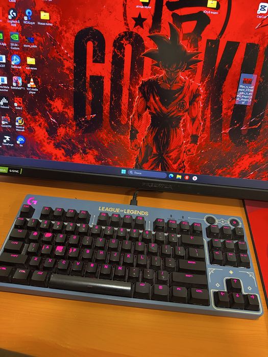 Клавиатура Logitech G Pro LoL Edition  синий