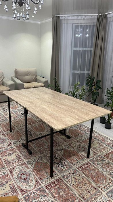 Продаётся раскладной стол
