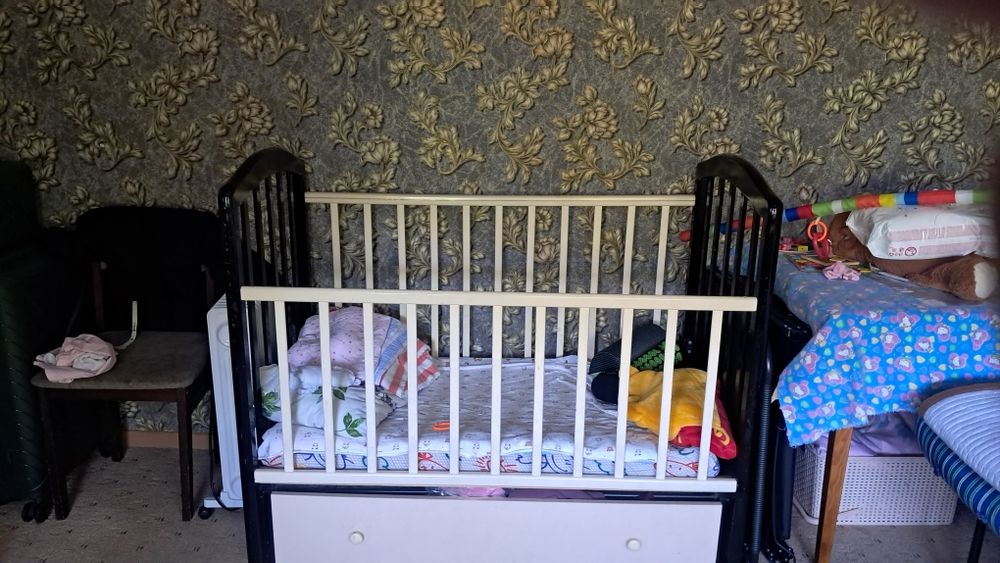 Продам детскую кроватку