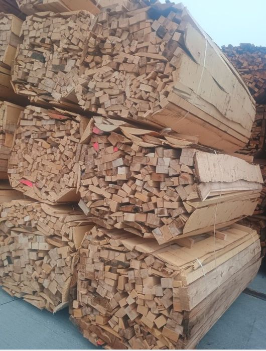 Laruroaie fag, deșeuri fag, lemn spart la plasa