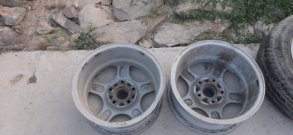 Diska BMW moskvich ga 24 ga ham tushadi 5x120