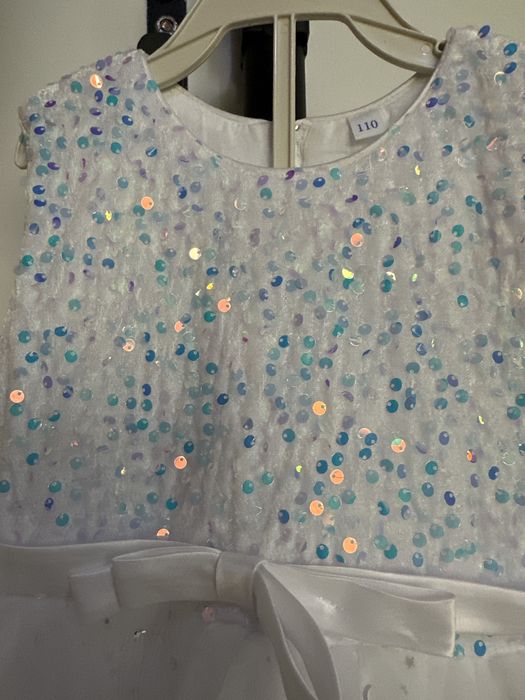 Нарядное платье для девочки 3-5 лет