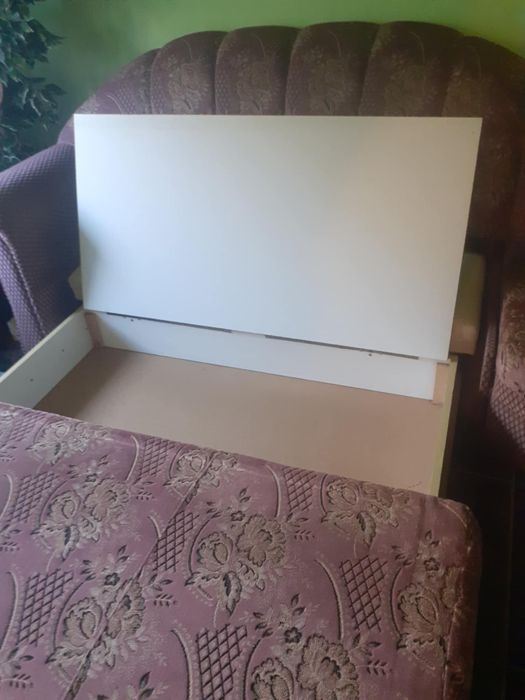 Coltar extensibil cu lada de depozitare