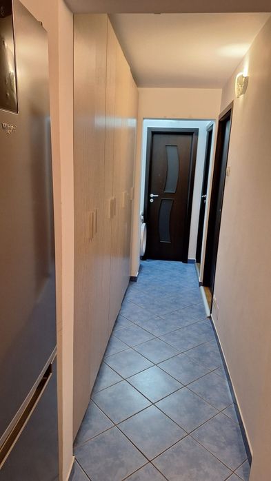Închiriez camera apartament_Iasi