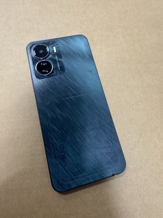 Продам Vivo Y16.