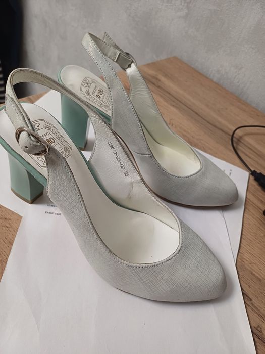 Босоножки Astega 37 р.