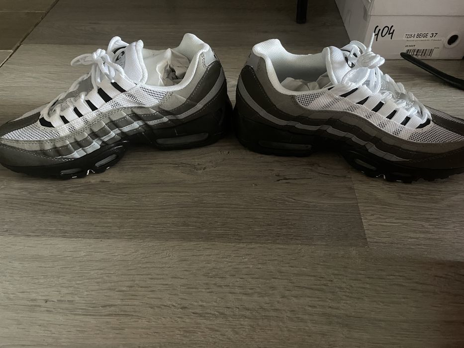 Продам Nike air max 95